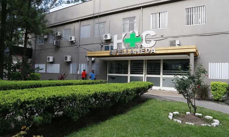 Frente del Hospital Interzonal General de Agudos "Presidente Perón"
