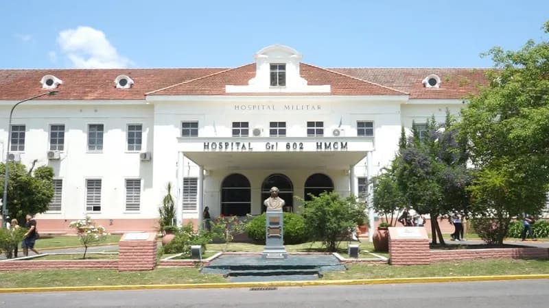 Frente del Hospital Militar Campo de Mayo "Cirujano Primero Dr. Juan Madera"