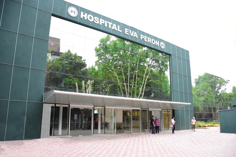 Frente del Hospital Municipal "Eva Perón" de Merlo