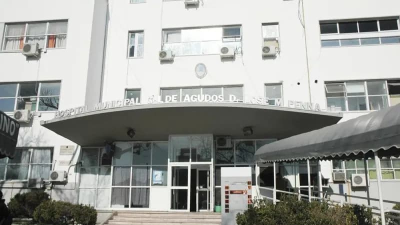 Frente del Hospital General de Agudos "Dr. José María Penna"