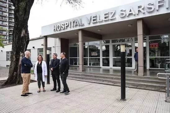Frente del Hospital General de Agudos "Dr. Dalmacio Vélez Sarsfield"